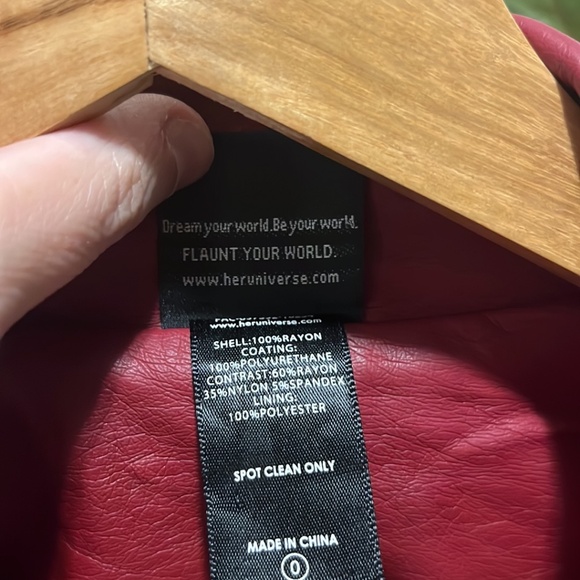 Marvel Captain Marvel Faux Leather Jacket Measures Size Large - Picture 3 of 5